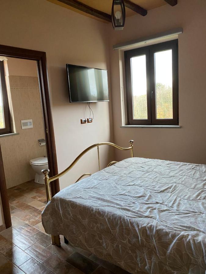 Le Case Di Nonna Gina Capranica Екстериор снимка